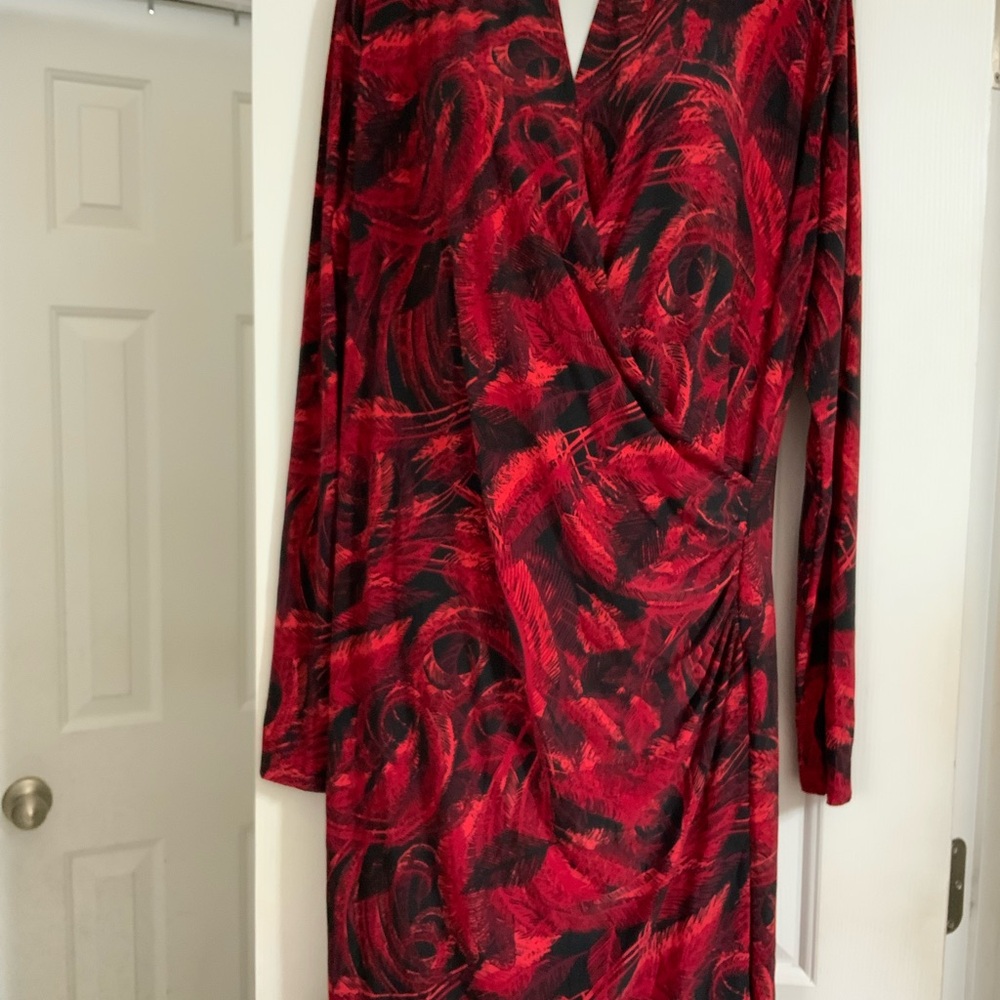 Red and Black Long Sleeve V-Neck Sheath Dress. Norma Kamali Feather Print.